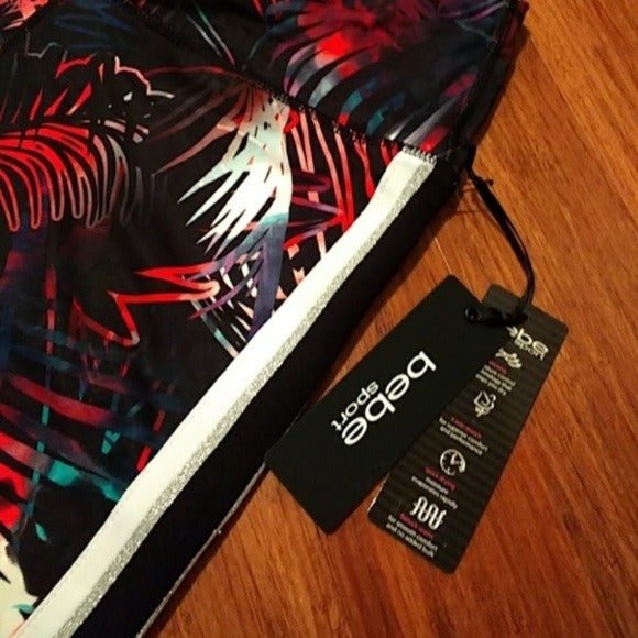 bebe Sport Performance Capri Leggings - Picture 3 of 4